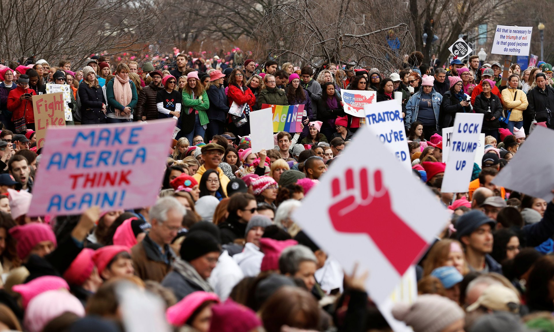 Las mujeres se movilizan contra la misoginia y el racismo de Donald Trump