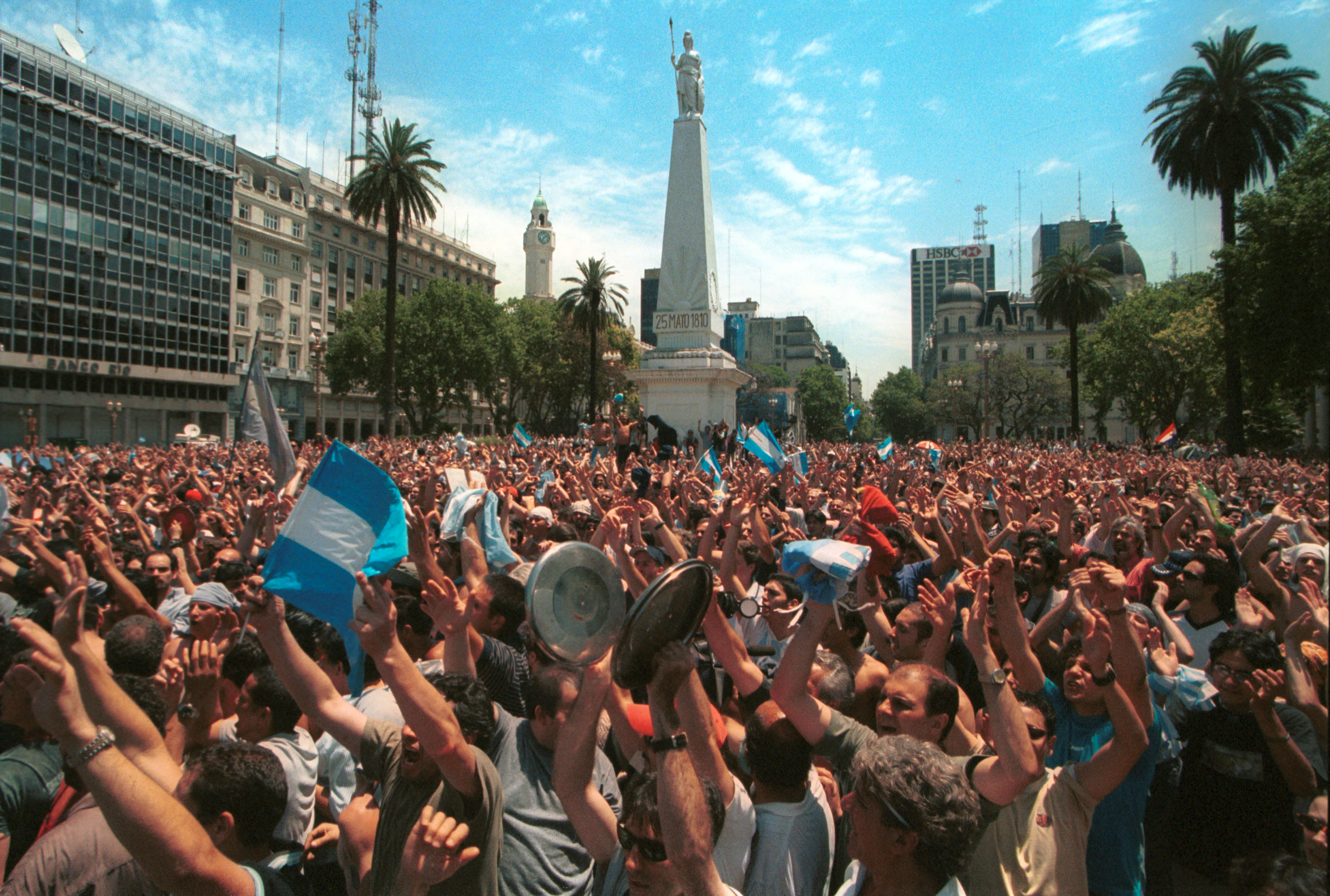 Julián Zícari: «Ojalá se hubiera aprendido más de lo que implicó el 2001»