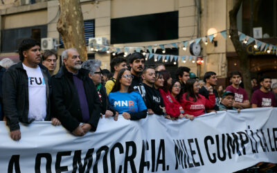 Universidad que resiste